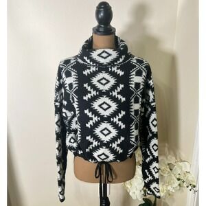 Black White Aztec Turtleneck Sweater Junior L Drawstring‎ Hem Boho Western Cozy